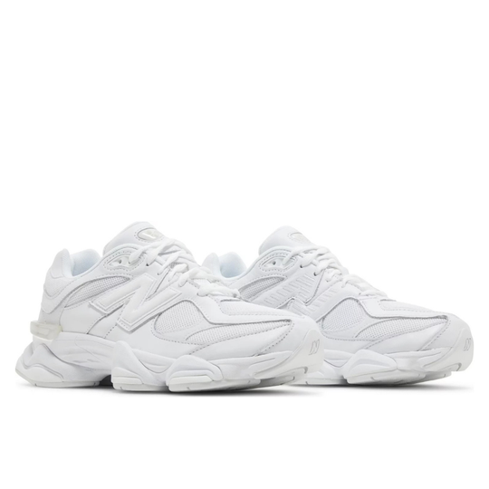 9060 Triple White "U9060NRJ"