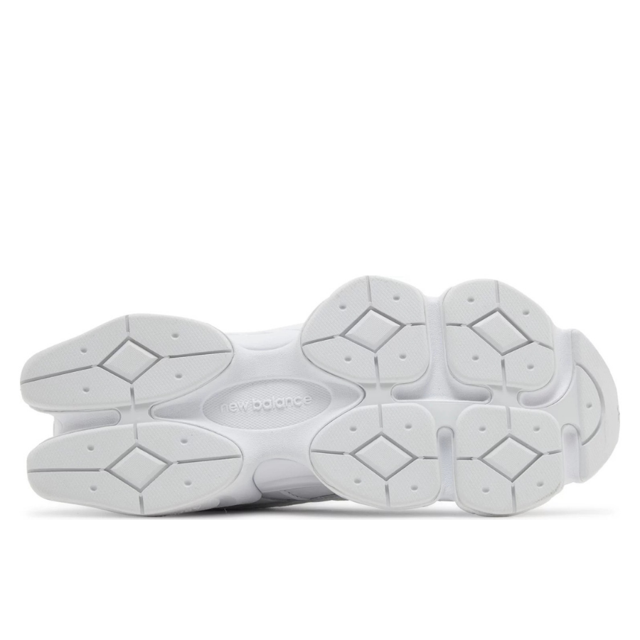 9060 Triple White "U9060NRJ"